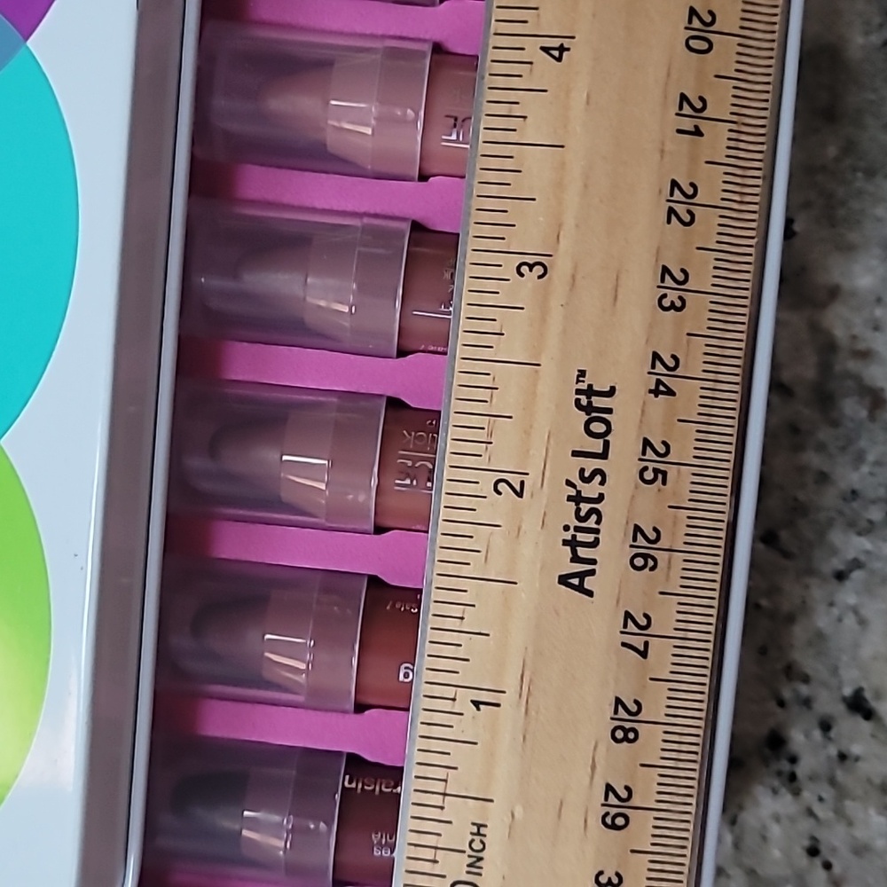 Clinique Chubbettes RARE Lip Set - Picture 12 of 16